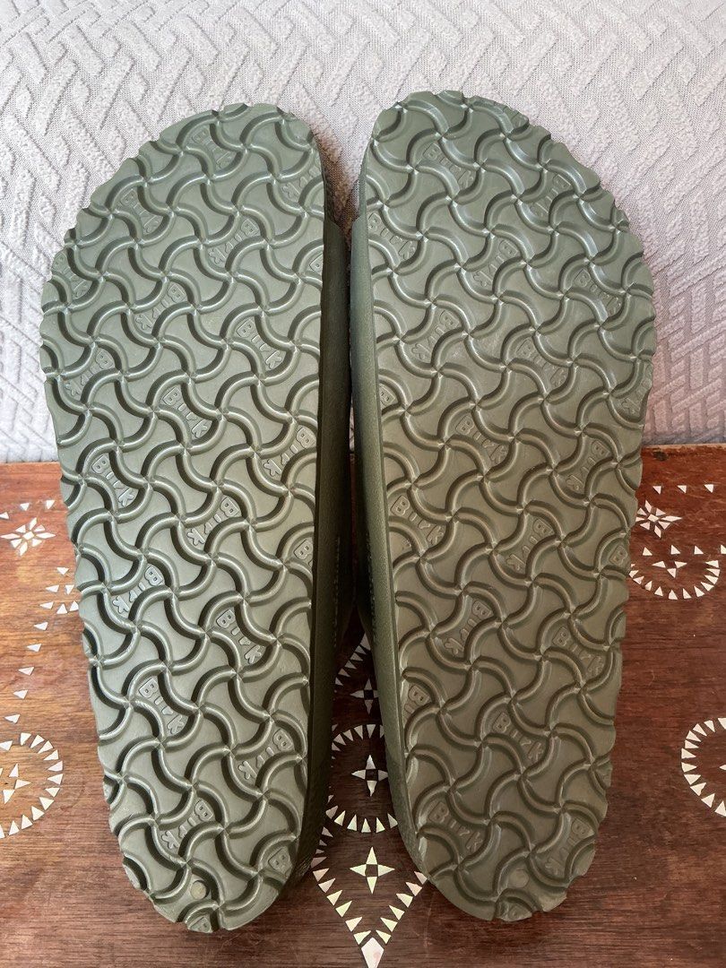 Birkenstock Arizona Eva (Category: Slippers & Slides) located in Quezon City. Submitted by shopabilitymnl (Listing ID 1458191657, Image 3). Description: Length: 29 cm Never used.