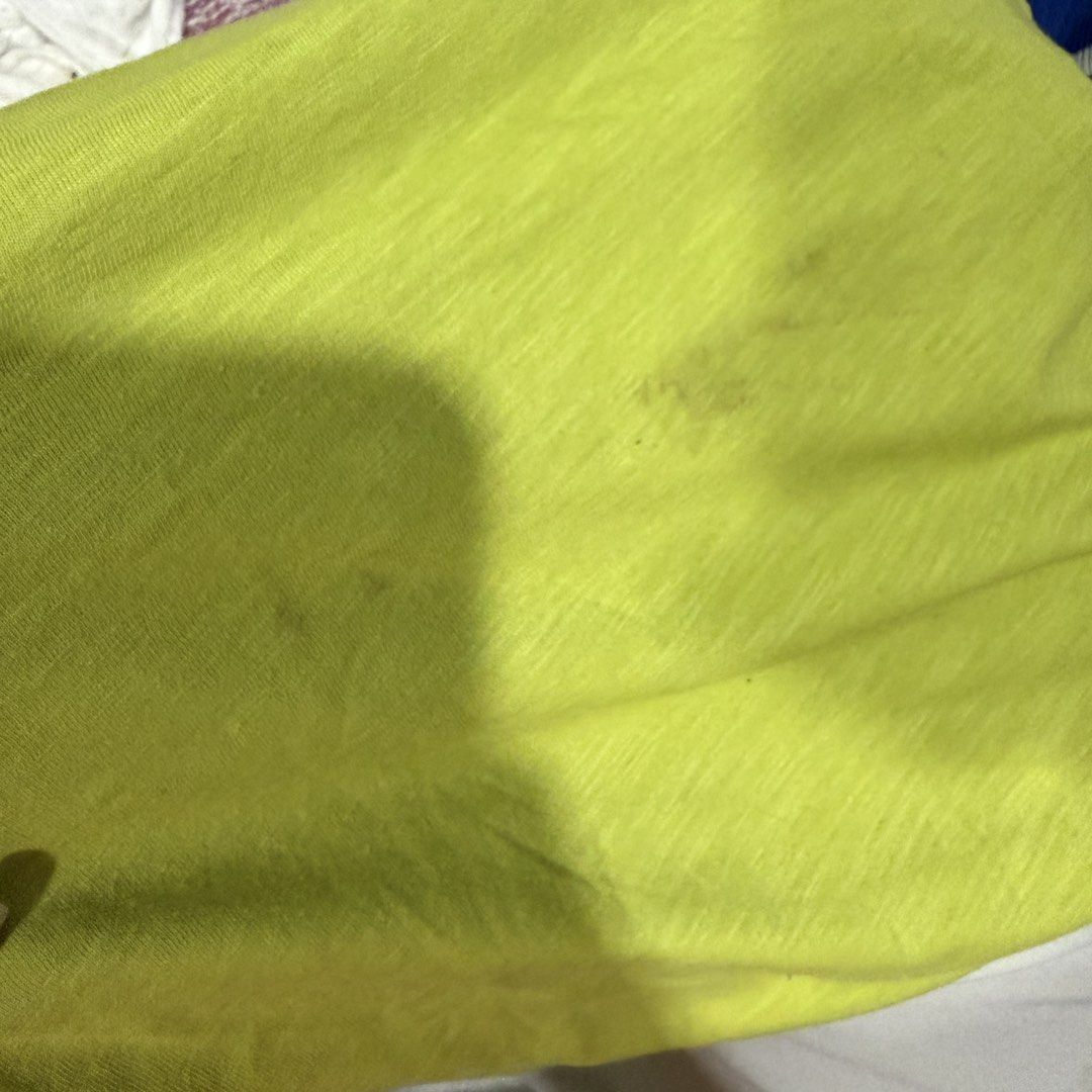 BNWT Mango Lime Green Fringed Top (Category: Sleeveless) located in Las Pinas. Submitted by selllywelly (Listing ID 1458185251, Image 3). Description: .