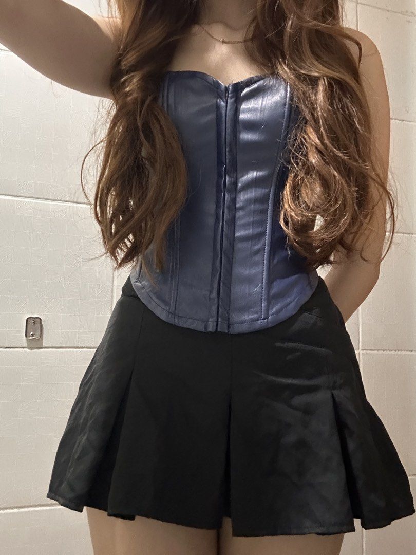 Brand New Leather Corset (Category: Others Tops) located in Manila. Submitted by prettytrendsboutique (Listing ID 1458188854, Image 1). Description: Size - XS (on tag) - up to small (stretchy konti) - Visit my shop for more trendy options or dm me for more selections 📍Location: Manila Can be shipped via Lalamove or Grab around Metro Manila (Same Day Shipping Available) Jnt for provinces only PAYMENT METHOD 💵 - GCASH - MariBank - BDO - Shipping 