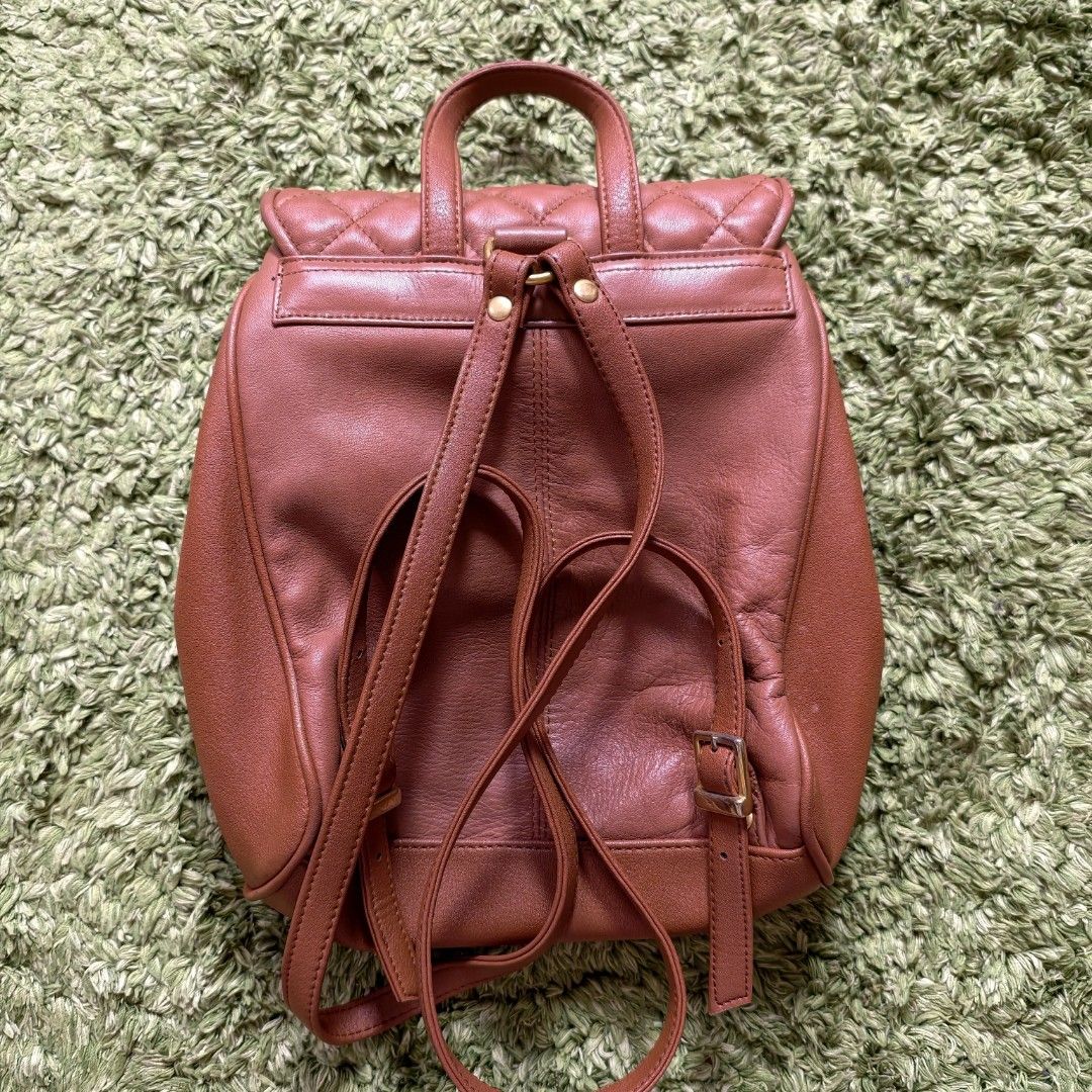 Brown Leather Bag (Category: Backpacks) located in Pasig City. Submitted by millennialthrifter (Listing ID 1458288071, Image 2). Description: 🔥BROWN LEATHER BACKPACK - 350 PESOS.