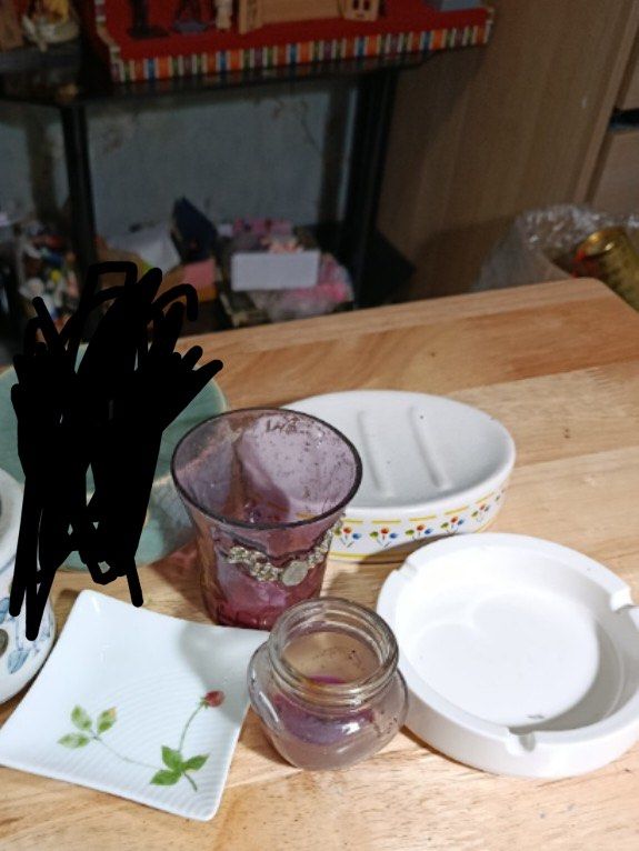 Bundle kitchenware and ash trays noritake/ candle holder (Category: Other Kitchenware & Tableware) located in Quezon City. Submitted by kristal68 (Listing ID 1396273579, Image 1). Description: take all 5pcs for 30.