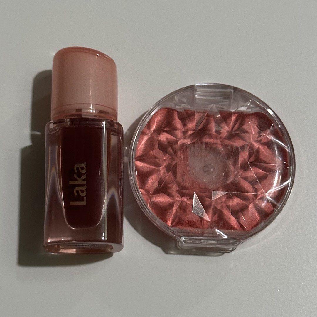 [bundle] laka lip tint + canmake blush (05) (Category: Makeup) located in Mandaluyong City. Submitted by annyeong07_ (Listing ID 1458226284, Image 1). Description: laka bnew canmake used.