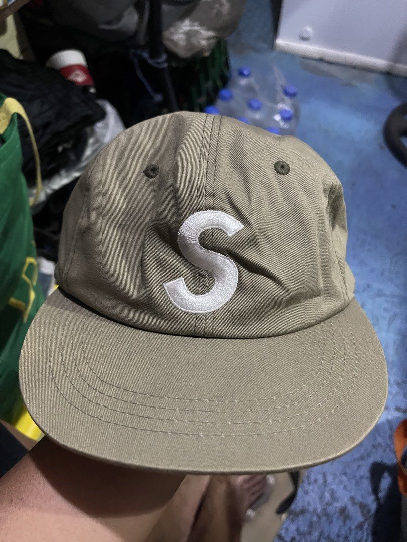 supreme s logo (Category: Luxury Apparel) located in Mandaluyong City. Submitted by mark2pac (Listing ID 1458215982, Image 1). Description: good condition.