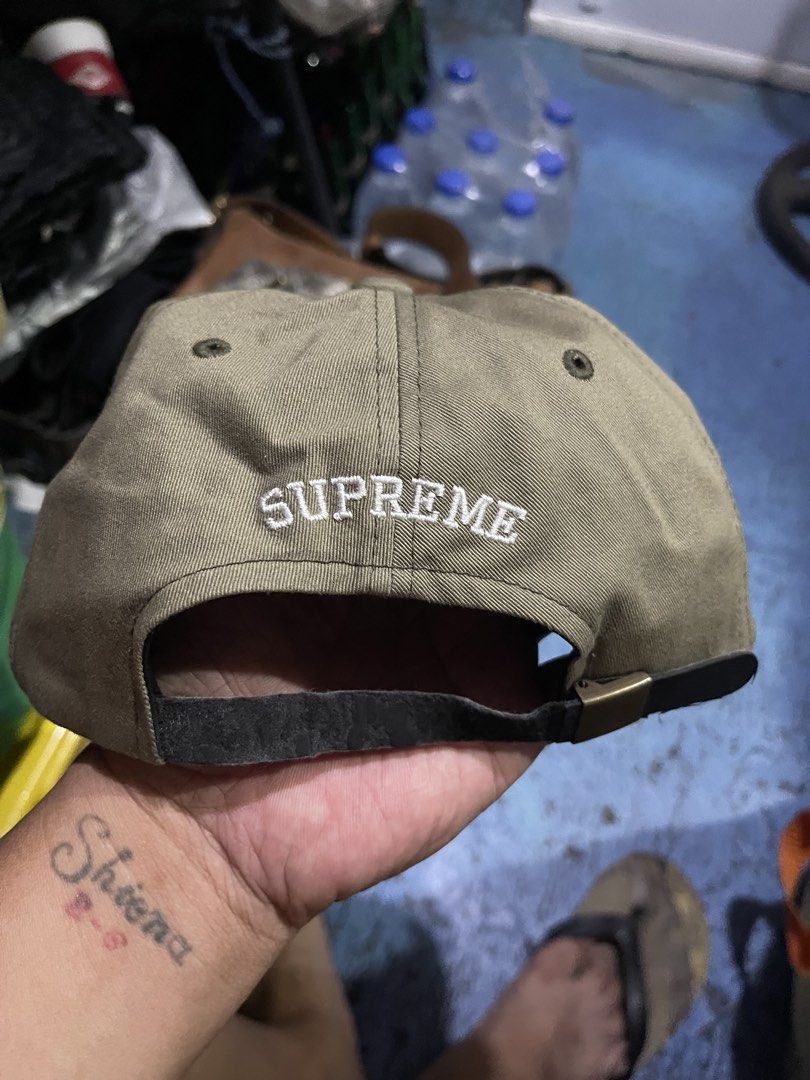 supreme s logo (Category: Luxury Apparel) located in Mandaluyong City. Submitted by mark2pac (Listing ID 1458215982, Image 2). Description: good condition.