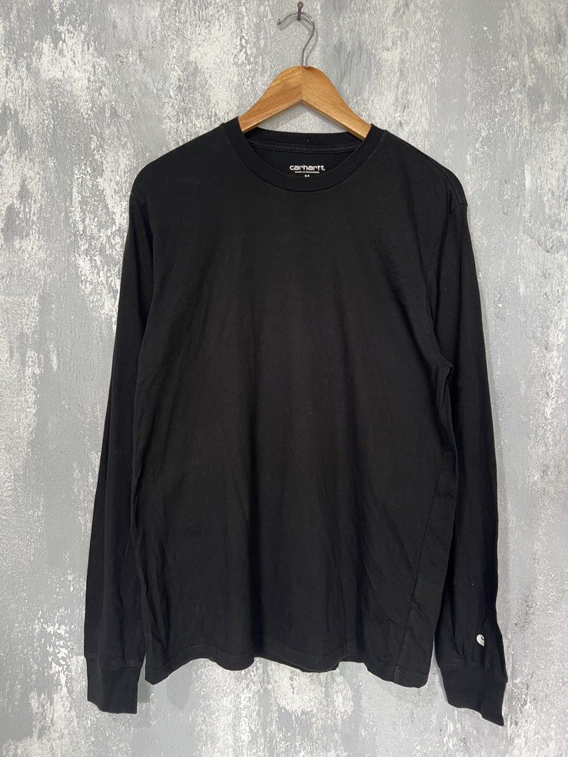Carhartt Longsleeve (Category: Activewear) located in Las Pinas. Submitted by jpicked (Listing ID 1458168384, Image 1). Description: .