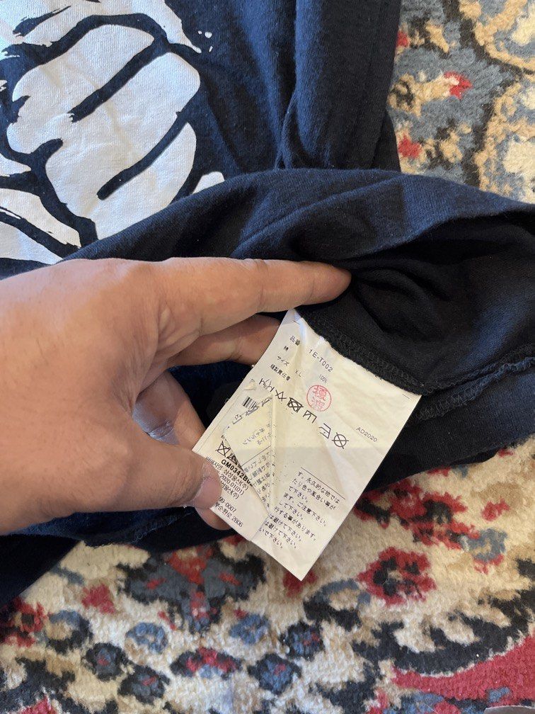CdG black (Category: Tshirts & Polo Shirts ) located in General Santos City (Dadiangas). Submitted by gdsteals (Listing ID 1458154363, Image 3). Description: Size xl on tag see photo for details.