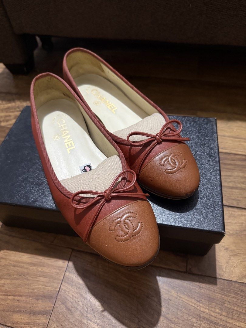Chanel Ballerina Flats (Category: Flats & Sandals) located in Quezon City. Submitted by ishopagm (Listing ID 1458168194, Image 2). Description: Chanel Classic Ballerina Flats 37 1/2 (fits 37 perfectly since flat has narrow front) Preowned but in excellent condition No issues Complete with box and dust bag Sole protector installed Minor flaw as seen on the photos 8.5 /10 condition.