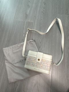 （分類：）位於 。 由 toothlessquishy_ 提交（商品編號 1458176678，圖片 1）。簡介： 。