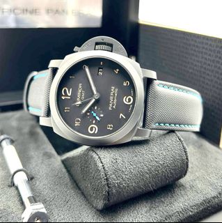 (Category: ) located in . Submitted by chamelontimepieces (Listing ID 1457592405, Image 1). Description: .