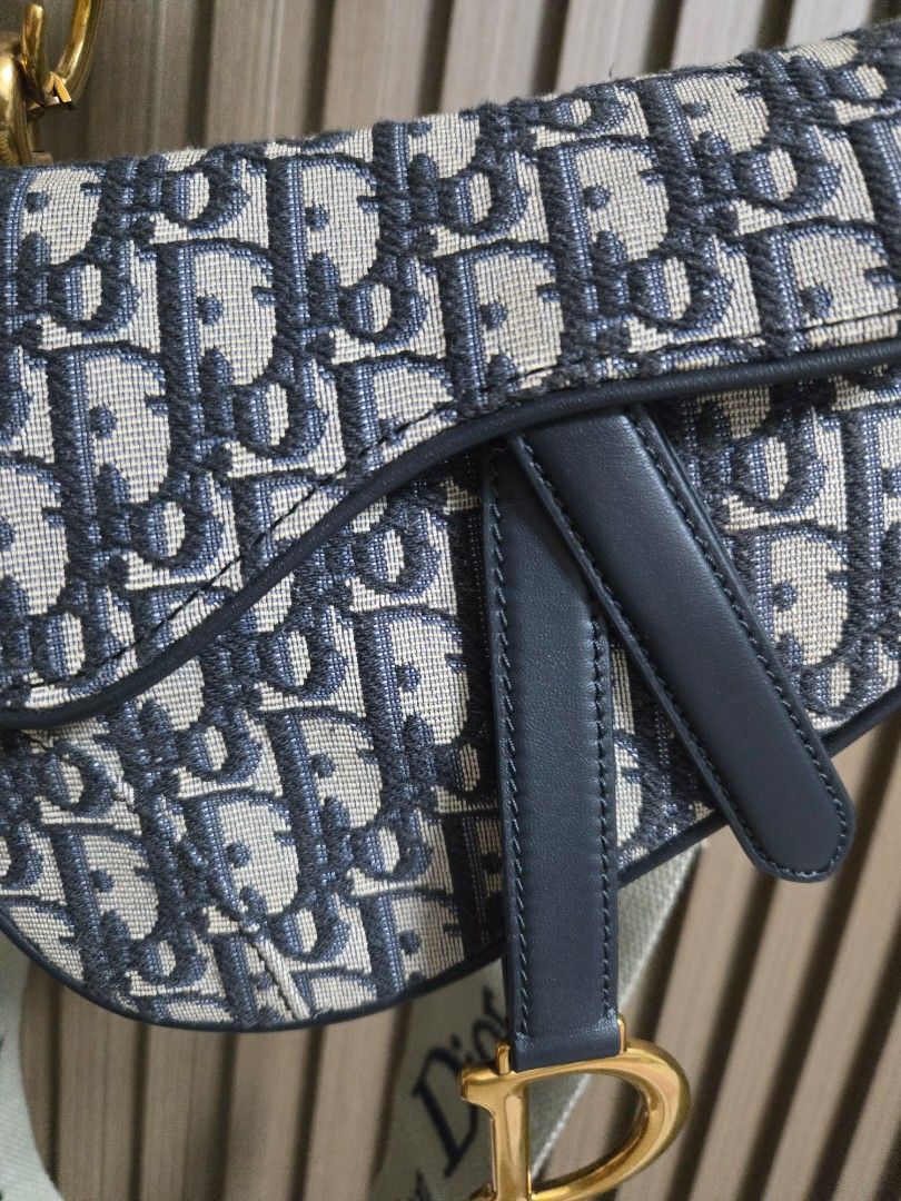 Christian Dior Saddle Bag (Category: Luxury Bags & Wallets) located in Manila. Submitted by luxtimeless (Listing ID 1458193849, Image 2). Description: RUSH Dior Saddle Bag Micro size Classic Oblique Canvas with Dior MonogramDetachable Christian Dior Paris Strap (not authenticated).