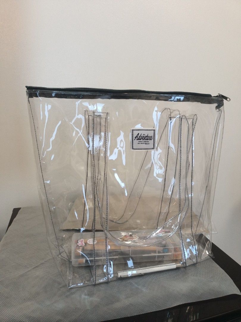 Clear tote bag versatile (Category: Diaper Bags & Wetbags) located in Del Gallego. Submitted by stephanieeni (Listing ID 1458123266, Image 1). Description: RFS: will be used twice for board exam purposes only available for meet up and delivery on Sunday 5pm onward.