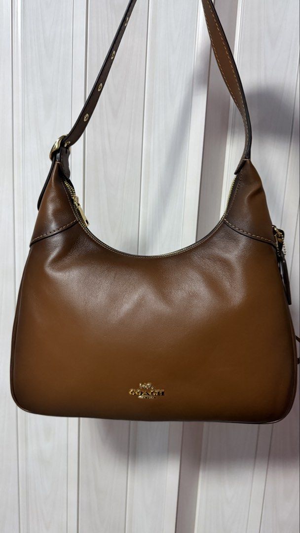 Coach Ella Shoulder Bag (Category: Luxury Bags & Wallets) located in Bacoor. Submitted by mmiicchhii13_ (Listing ID 1458211032, Image 1). Description: Original Brand New Bought from Coach Canada Website (Will send proof of purchase) LAST PRICE POSTED.