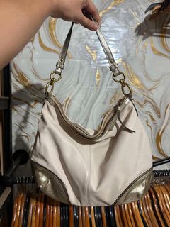 (Category: ) located in . Submitted by dyastenthrift (Listing ID 1458227637, Image 1). Description: .