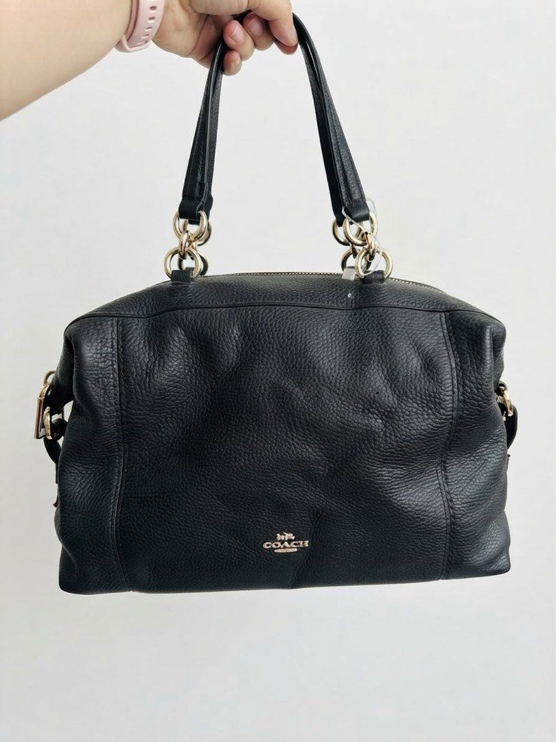 Coach Lenox leather satchel bag (Category: Luxury Bags & Wallets) located in Rizal. Submitted by bingbong21 (Listing ID 1458147329, Image 1). Description: No issues, normal signs of use -original coach lenox satchel bag -issue: creed only as seen on photo. Note:No COD/COP Shipping via lalamove and J&T .
