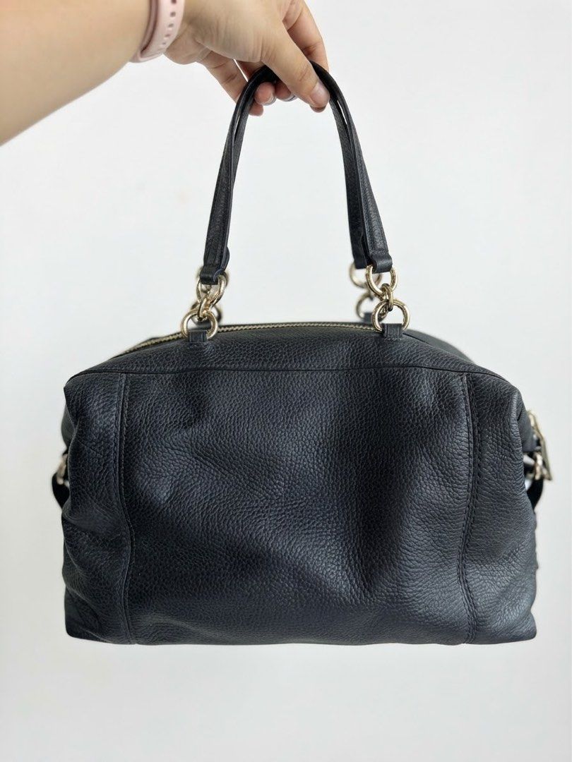 Coach Lenox leather satchel bag (Category: Luxury Bags & Wallets) located in Rizal. Submitted by bingbong21 (Listing ID 1458147329, Image 2). Description: No issues, normal signs of use -original coach lenox satchel bag -issue: creed only as seen on photo. Note:No COD/COP Shipping via lalamove and J&T .
