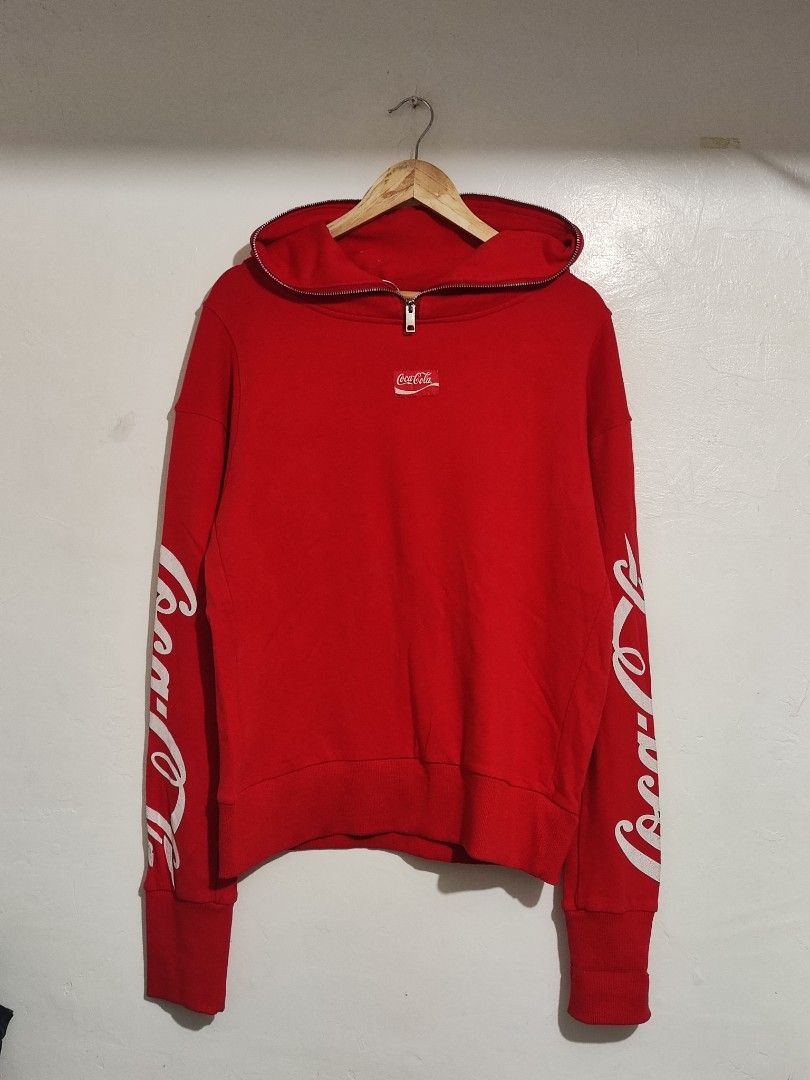 Coca-Cola by SMFK hoodie (Category: Coats, Jackets and Outerwear) located in Baguio. Submitted by damit_pang_tao (Listing ID 1458180825, Image 1). Description: pm.