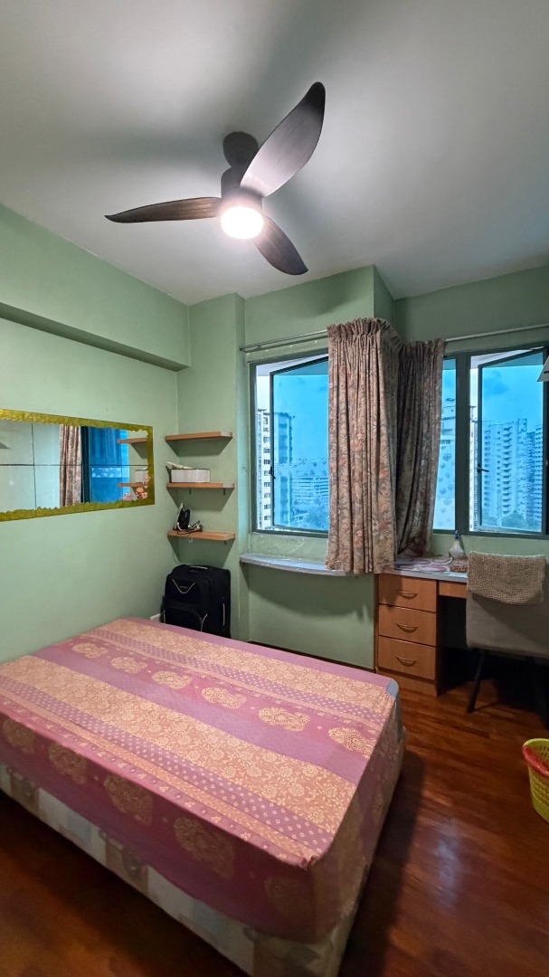 (Category: ) located in . Submitted by your_rental_specialist (Listing ID 1458099511, Image 1). Description: .