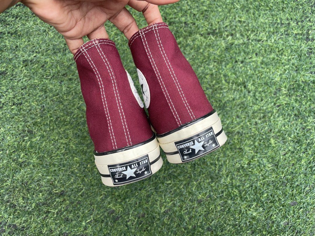 Converse hi cut Maroon (Category: Sneakers) located in Muntinlupa City. Submitted by shefindsthrift (Listing ID 1458112267, Image 2). Description: Size 7.5 womens 5.5 mens 1200.