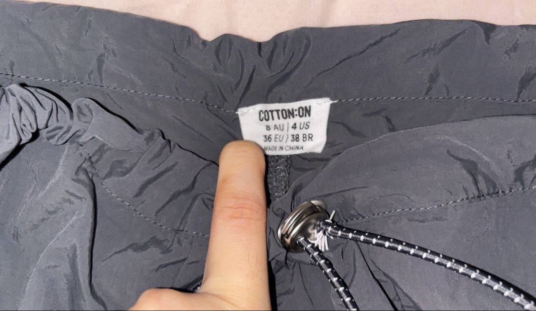 Cotton On Cargo Parachute Mini Skirt (Category: Skirts) located in Cavite. Submitted by bbbb444 (Listing ID 1458168143, Image 2). Description: - worn once - rfs: decluttering and need funds - no issues - no when worn photos! .