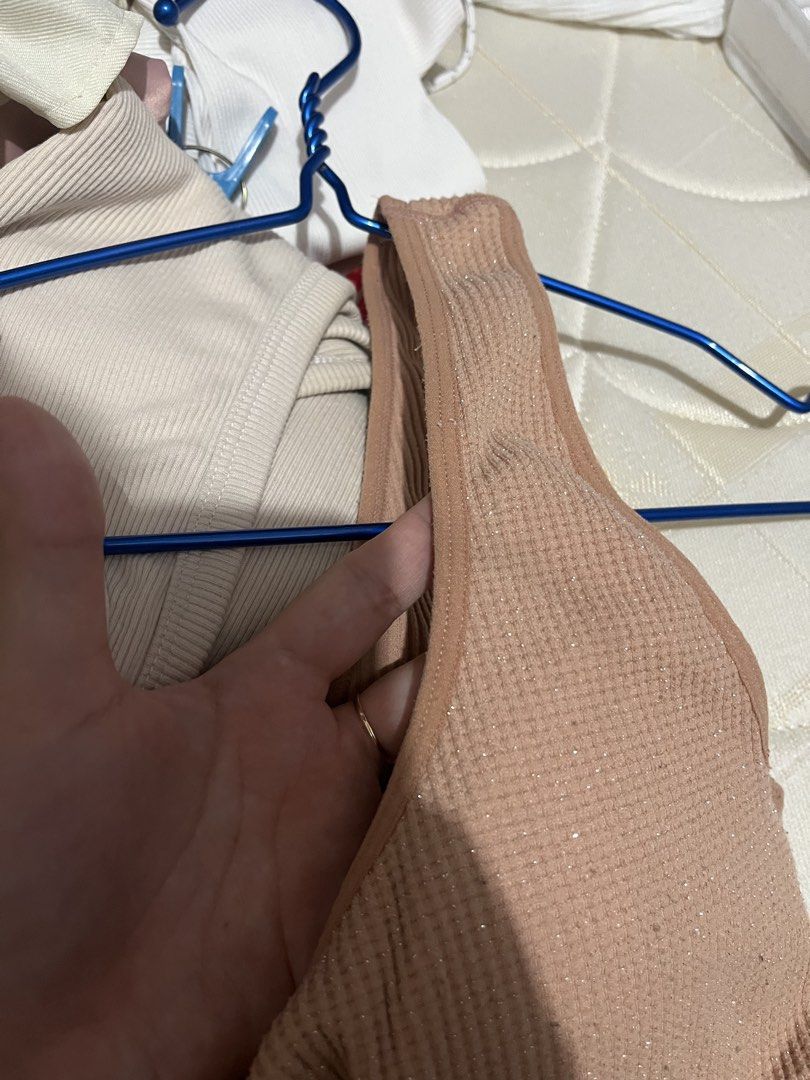 COTTON ON Two-Sided Bralette Peach Top (Category: Others Tops) located in Manila. Submitted by weshie (Listing ID 1458249885, Image 3). Description: .