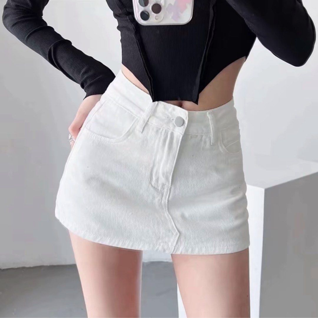 Denim & White Skort (Category: Skirts) located in Manila. Submitted by pinkobsessi0n (Listing ID 1458148245, Image 2). Description: — fits 26-27 " waistline — can do sdd — buyer will shoulder sf — mop: gcash/maya/maribank.