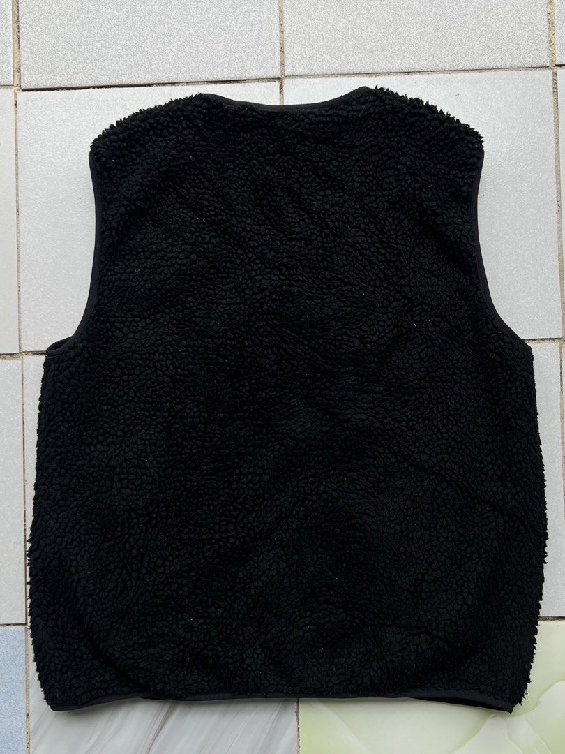 Deuter Fleece Vest Black (Category: Vests) located in Tagbilaran City. Submitted by muffintime96 (Listing ID 1458212436, Image 3). Description: - Deuter black fleece vest - Button-up front - Ideal for layering - Great for outdoor activities - Perfect for casual wear - Comfortable and warm.