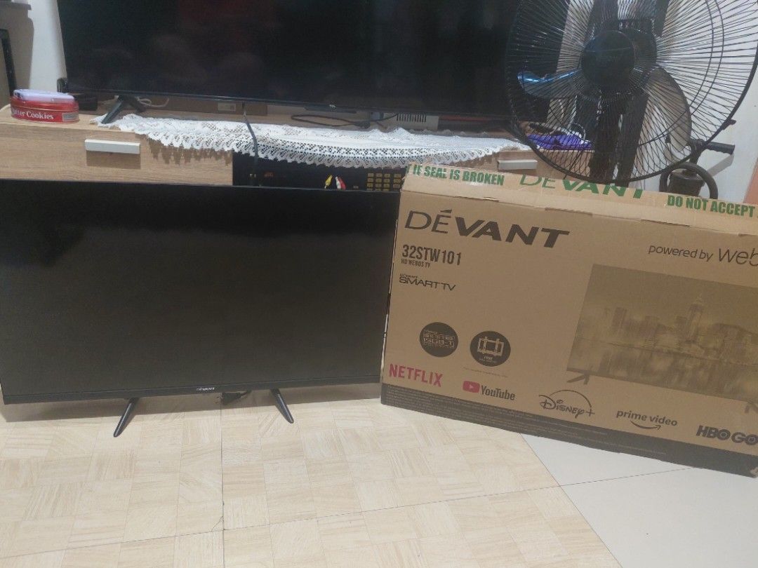 Devant Smart TV 32" (Category: TV) located in Cainta. Submitted by raiarai (Listing ID 1458216059, Image 1). Description: Devant Smart TV 32STW101 Powered by Web OS Hub with free bracket..