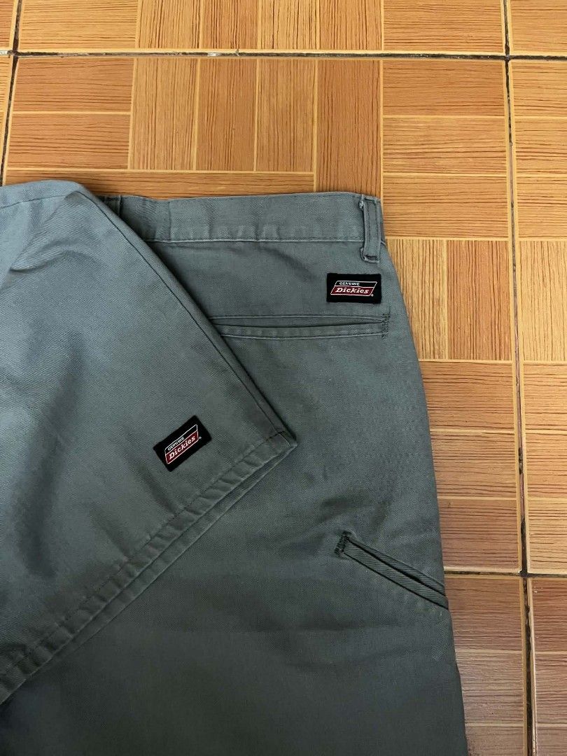 Dickies Work Shorts Grey Men's Size (Category: Shorts) located in Matnog. Submitted by erasmoarnold.b9c007 (Listing ID 1458269195, Image 3). Description: - Grey Dickies work shorts - Classic style with multiple pockets - Durable fabric for long-lasting wear - Comfortable fit for everyday use - Ideal for work or casual occasions - Ready for its next owner! -Size 38.