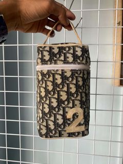 (Category: ) located in . Submitted by authentic_bag96 (Listing ID 1458265164, Image 1). Description: .