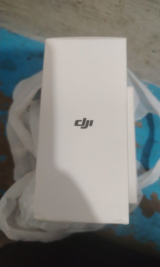 Dji mavic 2 and zoom intelligent Flight Battery (Category: Drones) located in Manila. Submitted by markielaga44414 (Listing ID 1458105706, Image 3). Description: 2pcs available only 3850mAh and 59.29Wh and provides up to 31 minutes of flight time for DJI Mavic 2 Pro and Zoom drones..