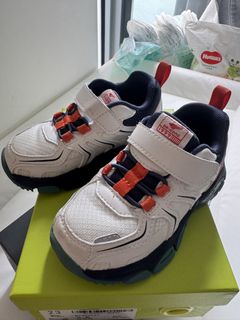 （分類：）位於 。 由 chi_8 提交（商品編號 1458246872，圖片 1）。簡介： 。