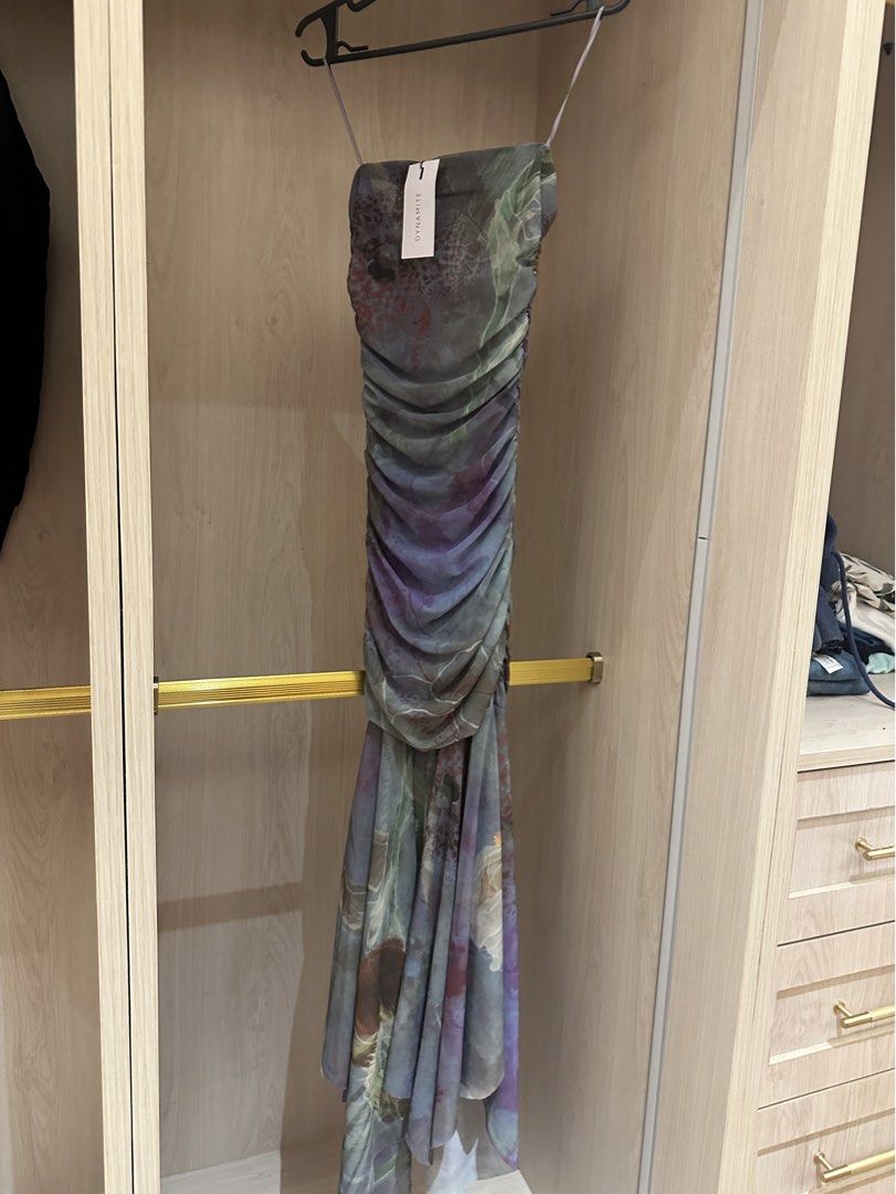 Dynamite clothing Maxi dress (Category: Dresses) located in Manila. Submitted by gabbies.closet.mnl (Listing ID 1458182392, Image 2). Description: Very stretchy, fits XXS-S 5’6 height for reference .