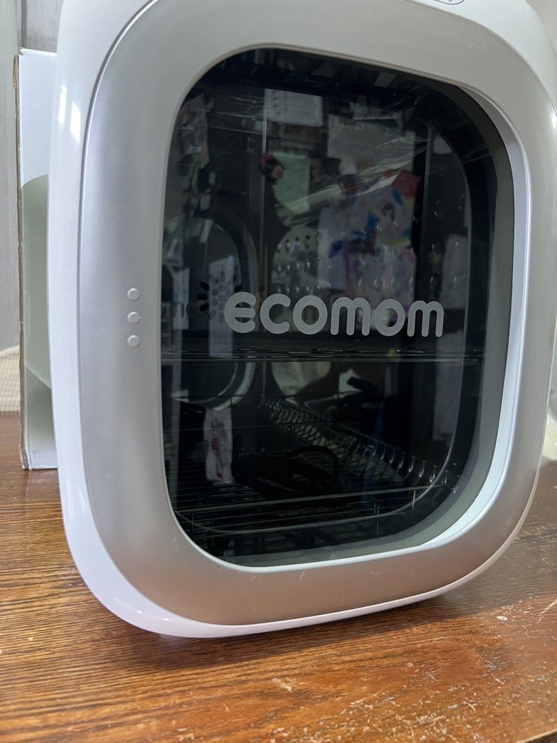 Ecomom dual (Category: Breastfeeding & Bottle Feeding) located in Calamba. Submitted by kimchita (Listing ID 1458162054, Image 3). Description: Sf shoulder by buy With box Bought 2022 No issue Well maintained & stored properly Light to barely visible scratched (since it is used) as you see in the picture Ganda ganda pa talaga ng item kaya i am not selling it cheaper than others. ☺️ Location: Calamba Laguna.