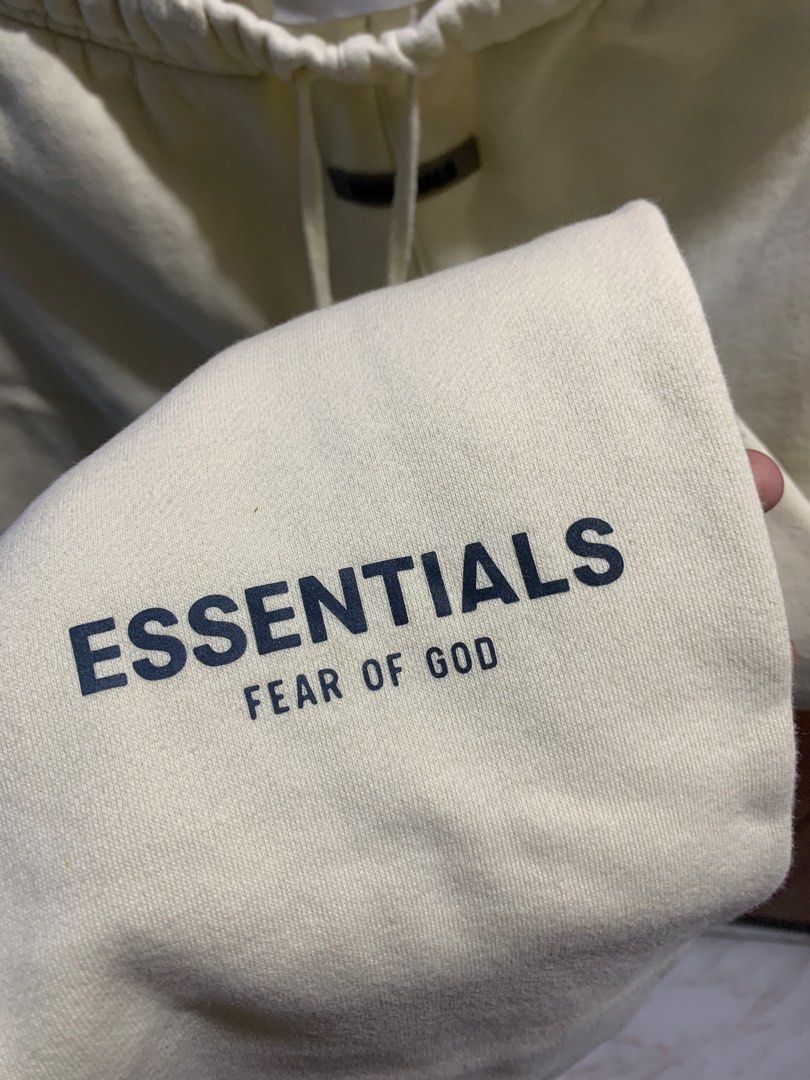 FOG Essentials Pants (Category: Joggers) located in Quezon City. Submitted by alexismayote15 (Listing ID 1458208527, Image 2). Description: .