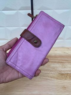 (Category: ) located in . Submitted by authentic_bag96 (Listing ID 1458267829, Image 1). Description: .