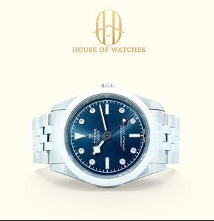 (Category: ) located in . Submitted by houseofwatches.sg (Listing ID 1458195044, Image 1). Description: .