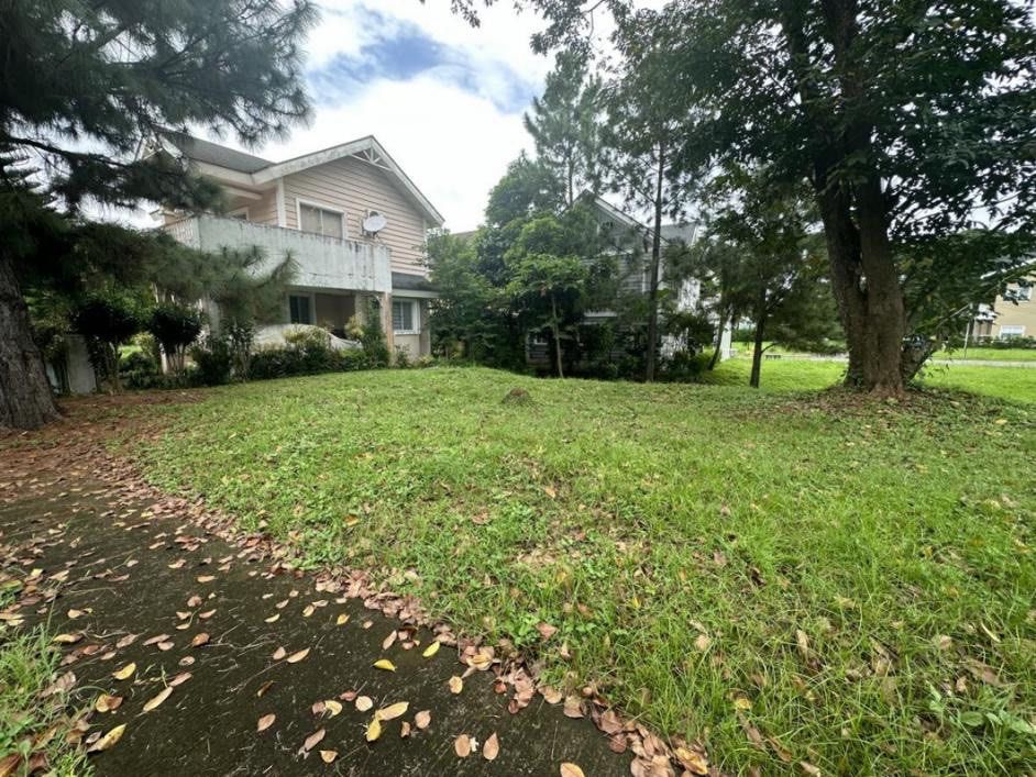 Georgia Club (Category: Lot) located in Manila. Submitted by rosanna.09690460643 (Listing ID 1458155001, Image 2). Description: 🏡 LOT FOR SALE | THE GEORGIA CLUB, STA. ROSA 📍 The Georgia Club, Sta. Rosa, Laguna 📐 240 sqm Lot Area 💰 ₱8.4 Million ✨ Great investment opportunity ✨ Ideal for building your dream home ✨ Located in a prestigious residential community 📩 Send me a message for more details or to schedule a viewing. #TheGeorgiaClub #Sta