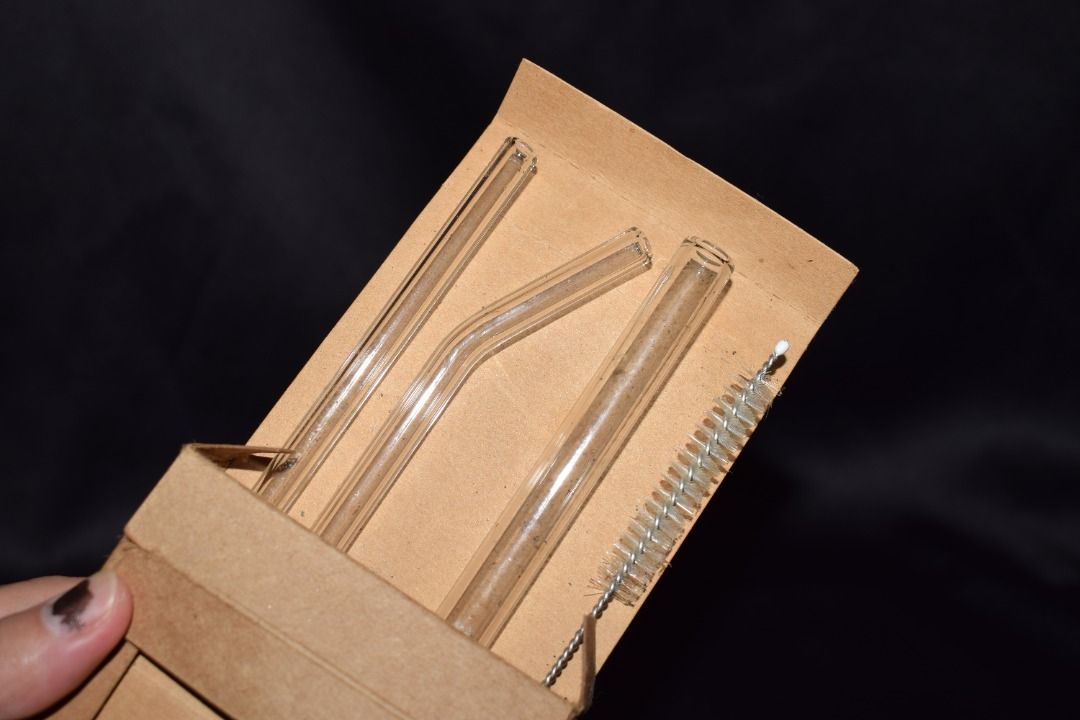 Glass Straw Set (Category: Dinnerware & Cutlery) located in Caloocan City. Submitted by lunastreasure (Listing ID 1458281313, Image 1). Description: 3 glass straws and 1 brush cleaner.