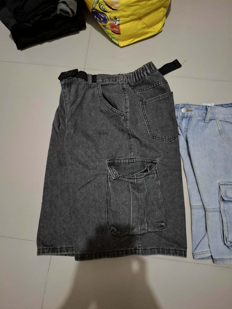 Grey Denim Cargo Shorts with Belt (Category: Shorts) located in Mabalacat. Submitted by cornistaja55233 (Listing ID 1458193269, Image 3). Description: Waist: Half Garter up to 36 Thigh: 14 Length: 24 Leg Hole: 14 449 + Shipping fee - Grey denim cargo shorts - Includes a black belt - Multiple pockets for ample storage - Relaxed fit for comfortable, casual wear - Versatile design, pairs well with most tops - Ideal for everyday outfits.