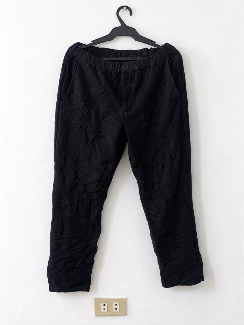 GU Fleece-Lined Warm Easy Pants in black. (Category: Other Bottoms) located in Taguig. Submitted by carlpatrick0422122 (Listing ID 1458248720, Image 2). Description: GU Fleece-Lined Warm Easy Pants in black. Waist 32-34” Length 36.5” Likenew Perfect pang travel sa malamig na lugar no need na ng heat tech 😁 First to pay only‼️ 📍Taguig.