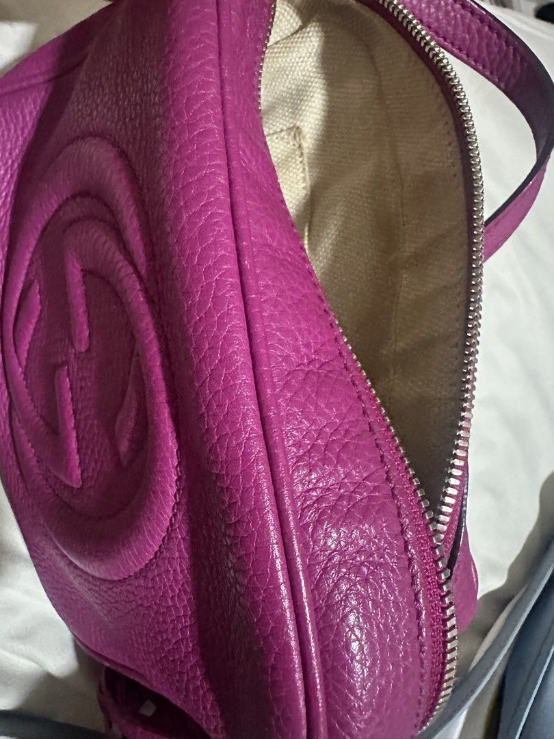 Gucci aoho disco (Category: Luxury Bags & Wallets) located in Manila. Submitted by gr8brands4less (Listing ID 1458162222, Image 3). Description: Gucci in used conditon as in photo With pen marks inside No rip or hole, rub on edges .