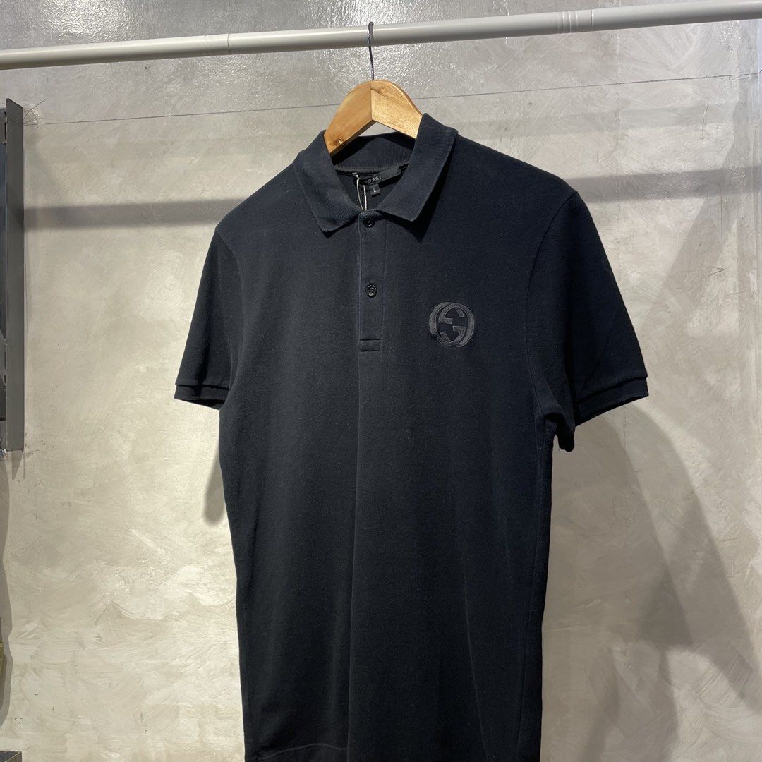 Gucci GG logo Polo shirt (Category: Activewear) located in Manila. Submitted by walter_wt (Listing ID 1458172018, Image 2). Description: Gucci GG logo Polo shirt Size- Large Dimension- Length- 28 Width- 20 Condition- 9/10.