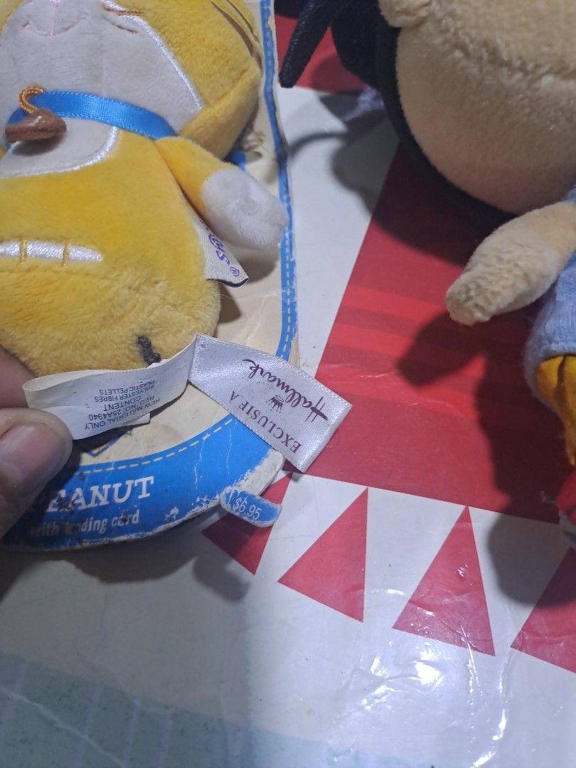 Hallmark Itty Bittys & Ty Beanie Babies Plush Toys Bundle (Category: Plushies & Soft Toys) located in Davao. Submitted by bravemoon_556cd5 (Listing ID 1458173517, Image 3). Description: - Bundle of adorable plush toys - Includes Hallmark Itty Bittys (e.g., Peanut the cat, other characters) - Features a Ty Beanie Baby Kai-lan - Some items are still in original packaging - Ideal for collectors or children - All plushies are cute and cuddly.