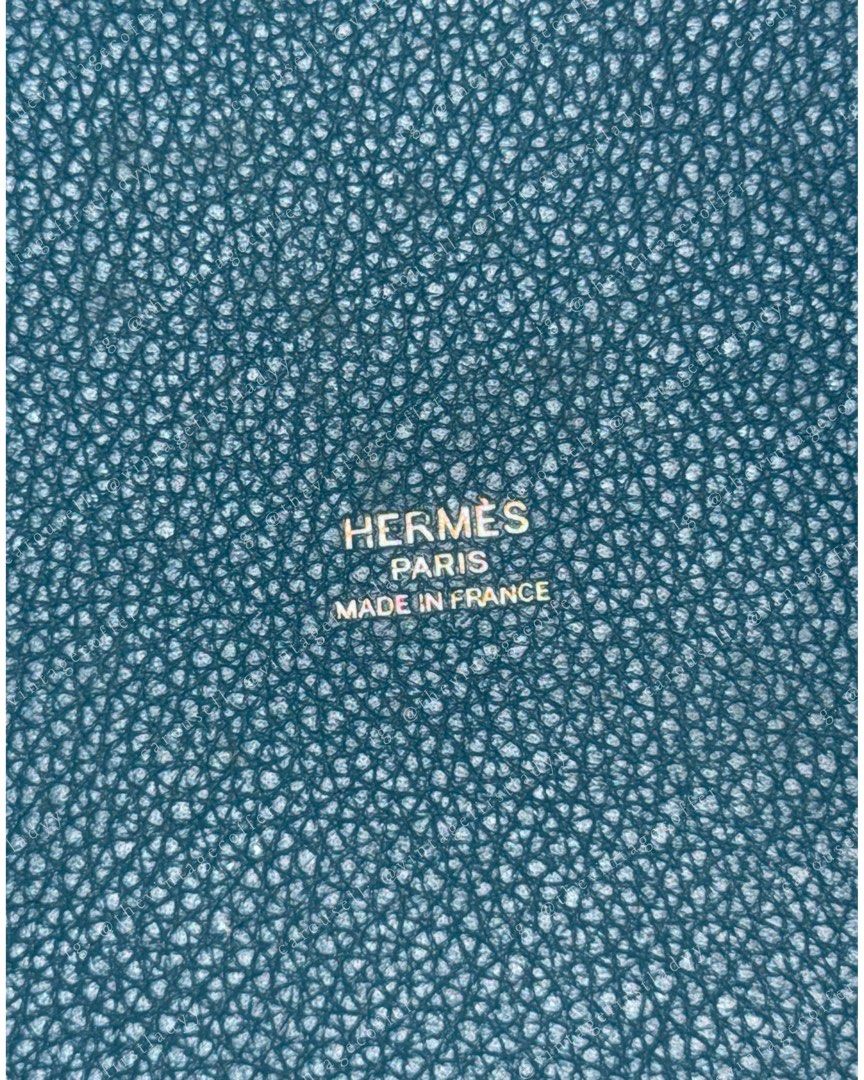 HERMES Picotin in Peacock Blue (Category: Luxury Bags & Wallets) located in Taguig. Submitted by thevintagecoffer (Listing ID 1458156661, Image 3). Description: no lock and keys.