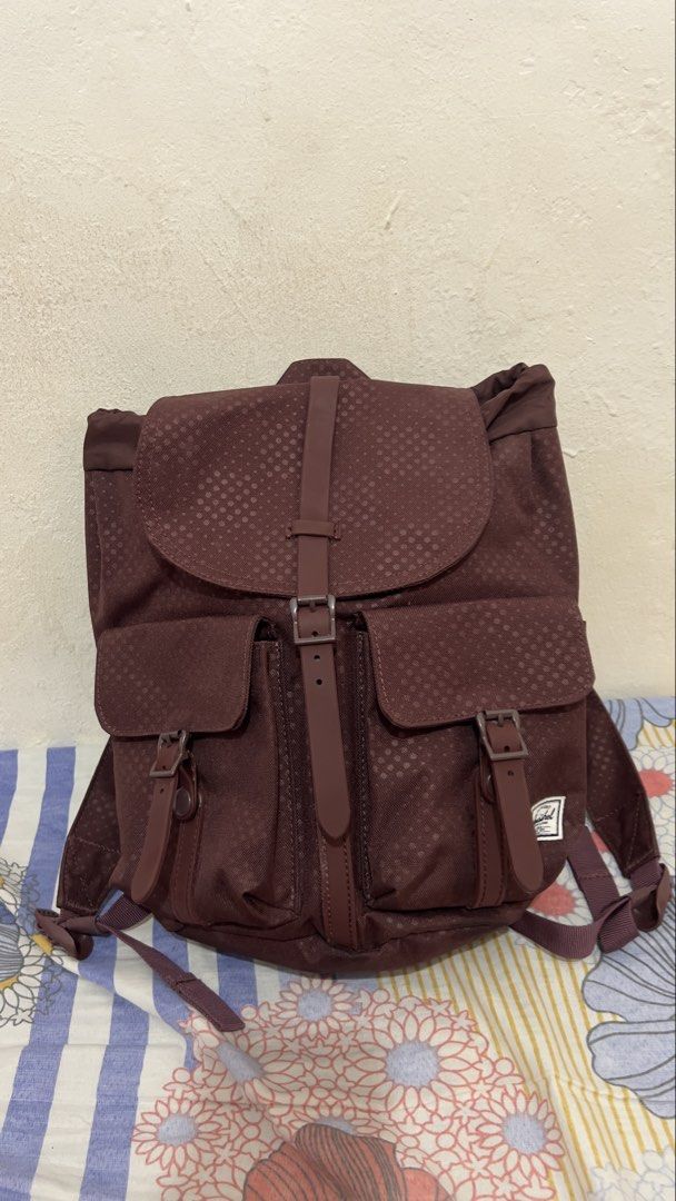 hershell backpack (Category: Diaper Bags & Wetbags) located in Cavite. Submitted by ulexa4a (Listing ID 1458209460, Image 2). Description: deuteron .