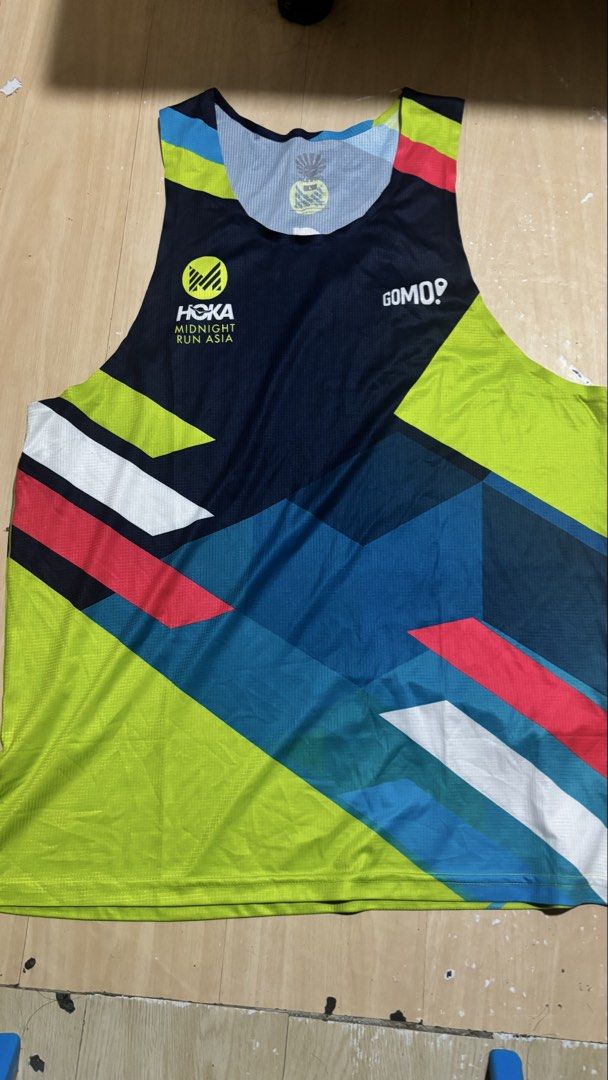Hoka Run 2026 Singlet (Category: Activewear) located in Quezon City. Submitted by jerkyjake (Listing ID 1458266330, Image 1). Description: Hoka Midnight Run Asia Singlet Size: Large MOP: Gcash Delivery: lalamove/grab/j&t (c/o buyer).