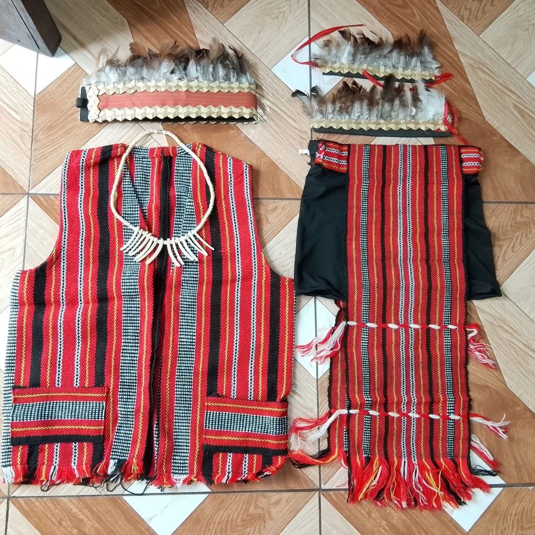 Igorot Costume Set for Buwan ng Wika (Category: Babies & Kids Fashion) located in Paranaque City. Submitted by aparadora_co. (Listing ID 1458279266, Image 1). Description: 🇵🇭 IFUGAO COSTUME FOR BUWAN NG WIKA • Ready to wear • Fits 4–5 years old Perfect for Buwan ng Wika, school programs, and cultural performances 🇵🇭✨ 📍Parañaque City (near SM BF).