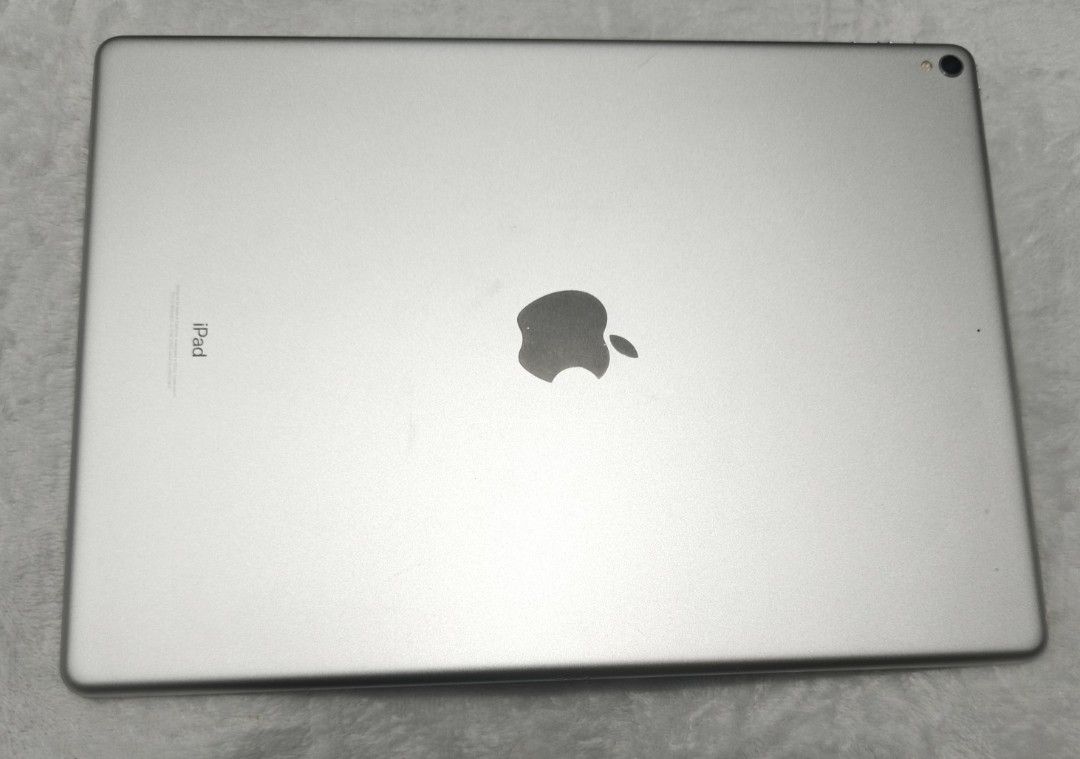 iPad Pro 12.9 inch (2nd Generation, 2017) (Category: iPad) located in Baguio. Submitted by nyako.nacht (Listing ID 1458231780, Image 2). Description: 🐈 Item Name & Details: iPad Pro 12.9-inch (2nd Generation, 2017) - Unit Only 512GB Wi-Fi Apple A10X Fusion Processor 4GB RAM 12.9-inch Retina Display 120Hz ProMotion 4 Speakers Apple Pencil 1st Generation Compatible 🐱 Condition: True Tone - Working Touch ID - Working All buttons and touch function
