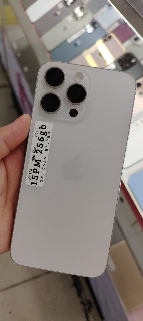 Iphone 15promax 256gb ESIM USED (Category: iPhone 15 Series) located in Manila. Submitted by olah4 (Listing ID 1458187326, Image 1). Description: Iphone 15promax 256gb the following specs: * 256gb storage *ESIM USED * Good condition, all working You accept: * Swap/trade-in ☐ * Cash, GCash, bank transfer, or credit card payment * Installment via GGives or Skyro SPAYLATER ☐ We offer: * Cash on delivery (COD) same day deliver via personal rider with