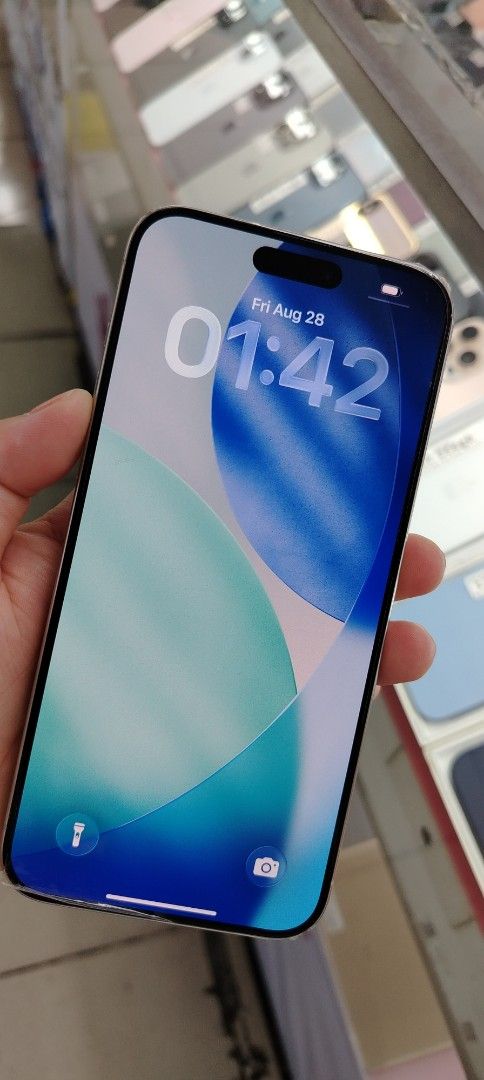 Iphone 15promax 256gb ESIM USED (Category: iPhone 15 Series) located in Manila. Submitted by olah4 (Listing ID 1458187326, Image 2). Description: Iphone 15promax 256gb the following specs: * 256gb storage *ESIM USED * Good condition, all working You accept: * Swap/trade-in ☐ * Cash, GCash, bank transfer, or credit card payment * Installment via GGives or Skyro SPAYLATER ☐ We offer: * Cash on delivery (COD) same day deliver via personal rider with